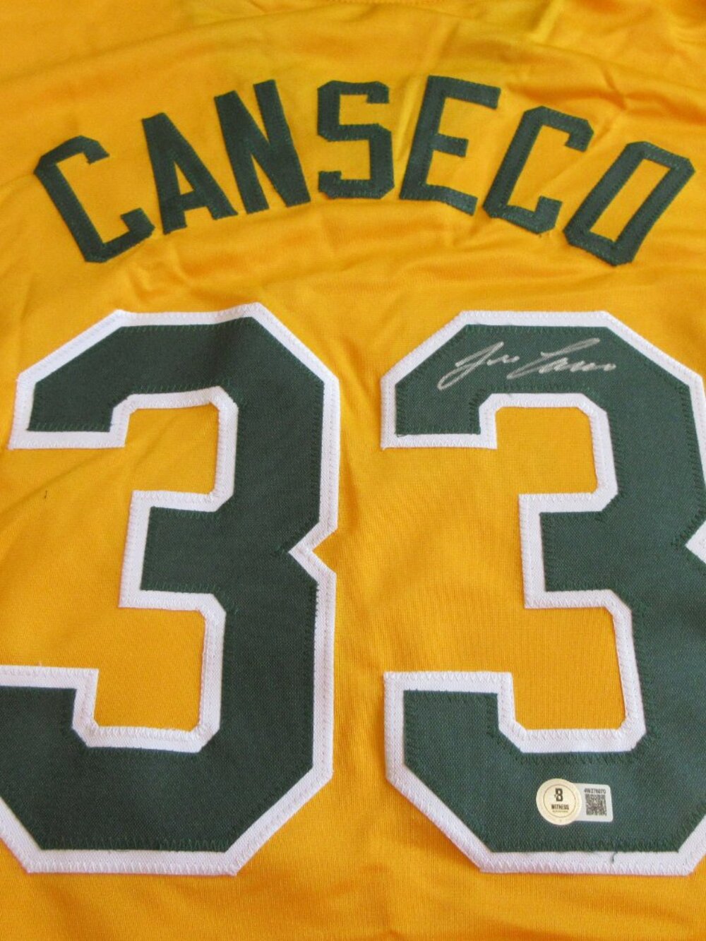 Jose Canseco Oakland Athletics MLB Signed Jersey Beckett Witnessed 11/13/2025